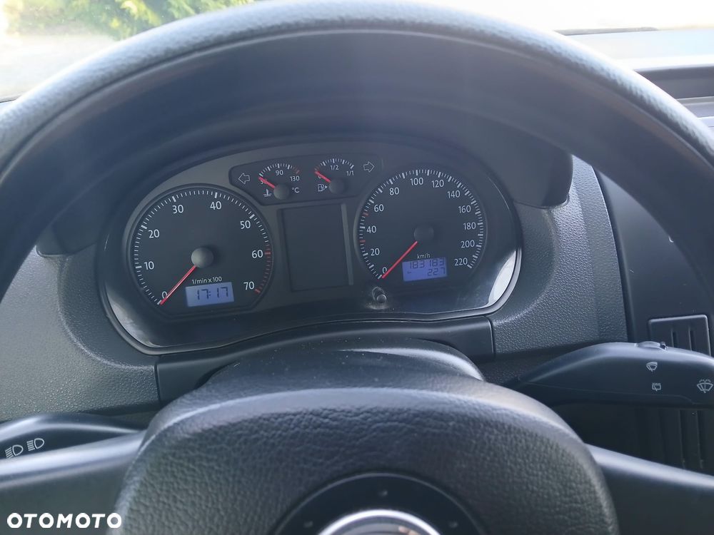 Volkswagen Polo - 32
