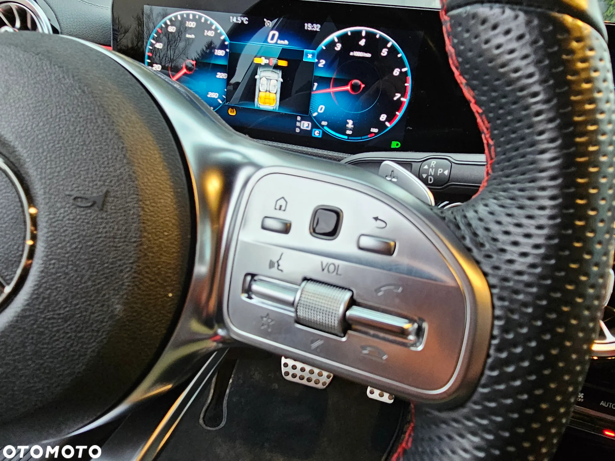 Mercedes-Benz Klasa A 180 AMG Line 7G-DCT - 29
