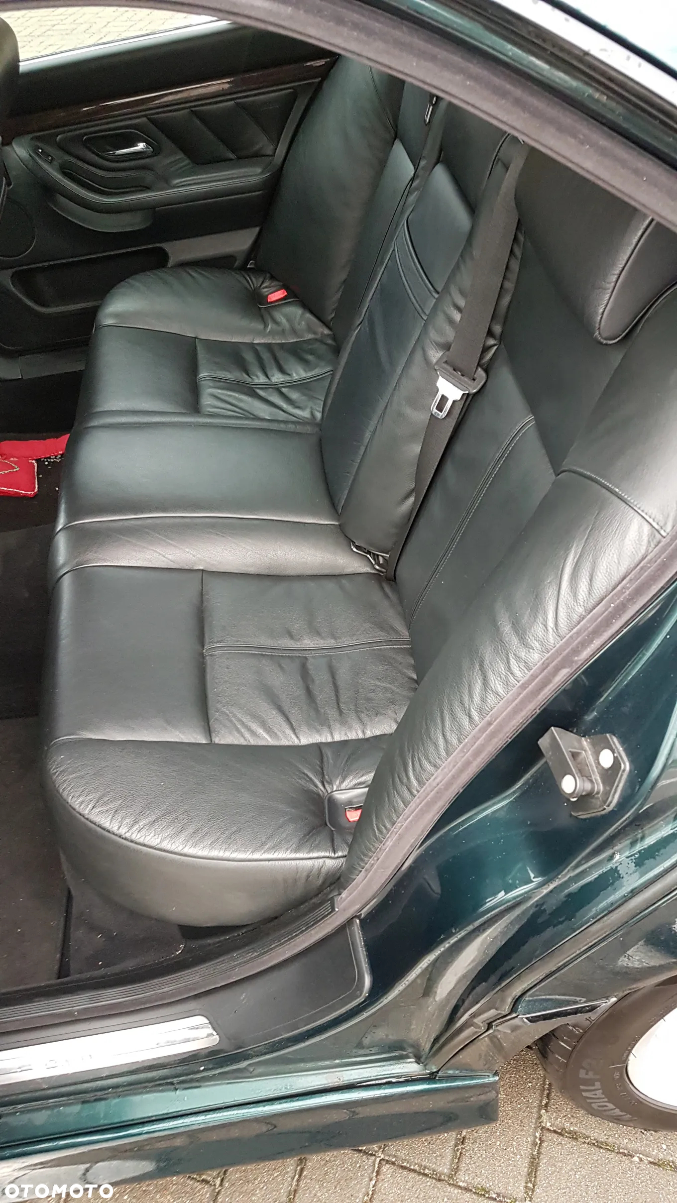 BMW Seria 7 750i - 6