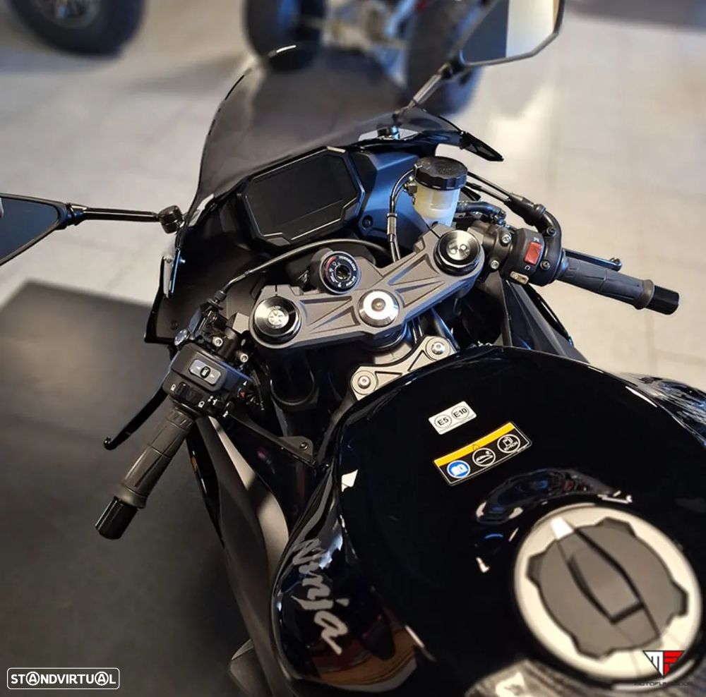 Kawasaki ZX - 6
