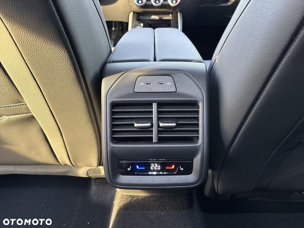 Skoda Superb 2.0 TDI SCR 4x4 L&K DSG - 35