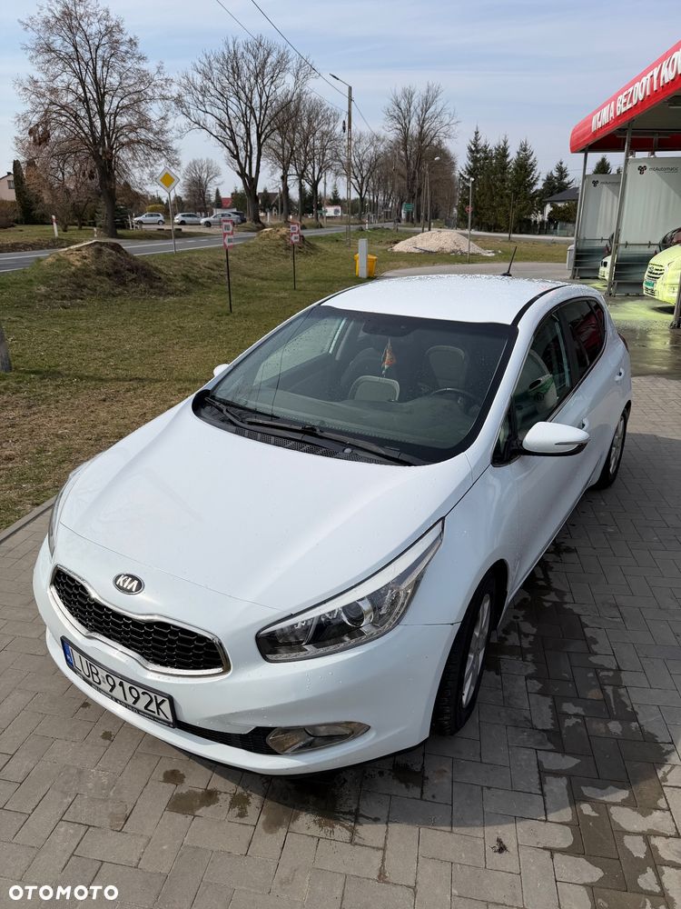 Kia Ceed - 7