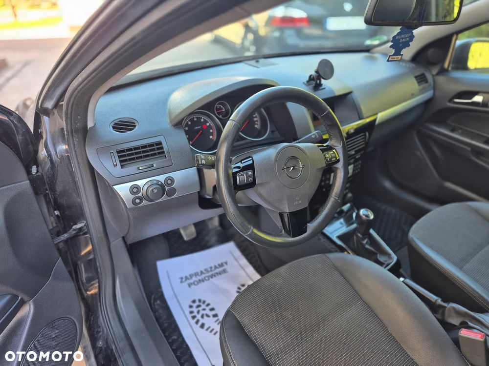 Opel Astra 1.8 Innovation 110 Jahre - 21