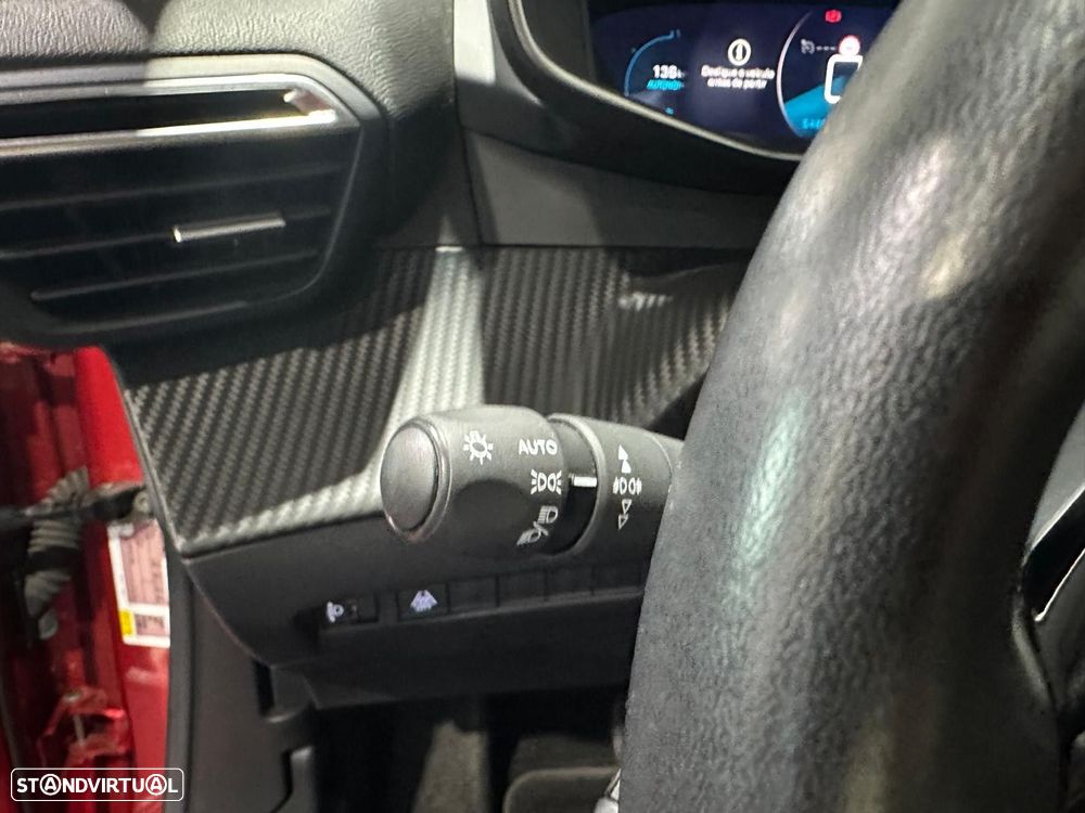 Peugeot e-2008 50 kWh Active Pack - 38