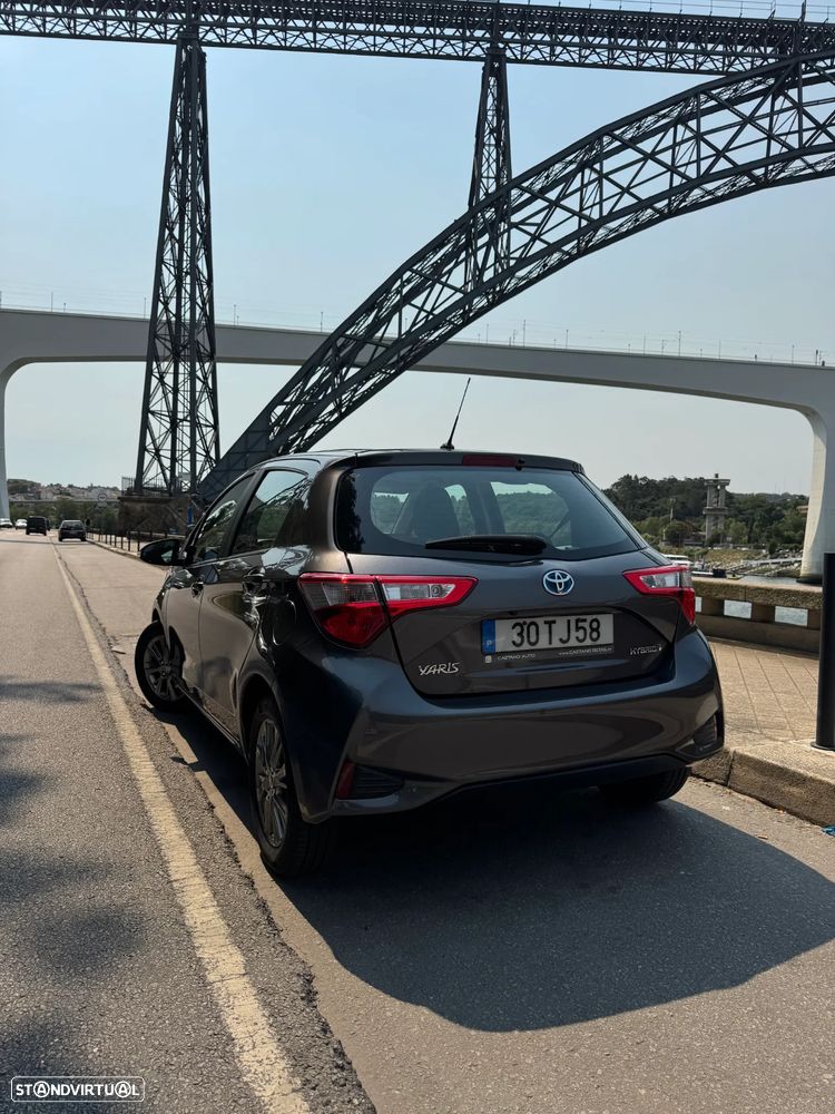 Toyota Yaris 1.5 HSD Comfort+P.Style - 8