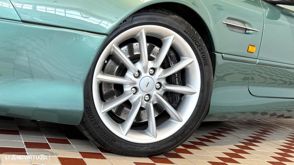 Aston Martin DB7 Vantage Coupé - 12