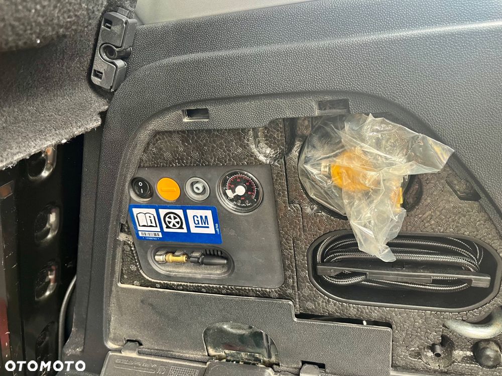 Opel Corsa - 8
