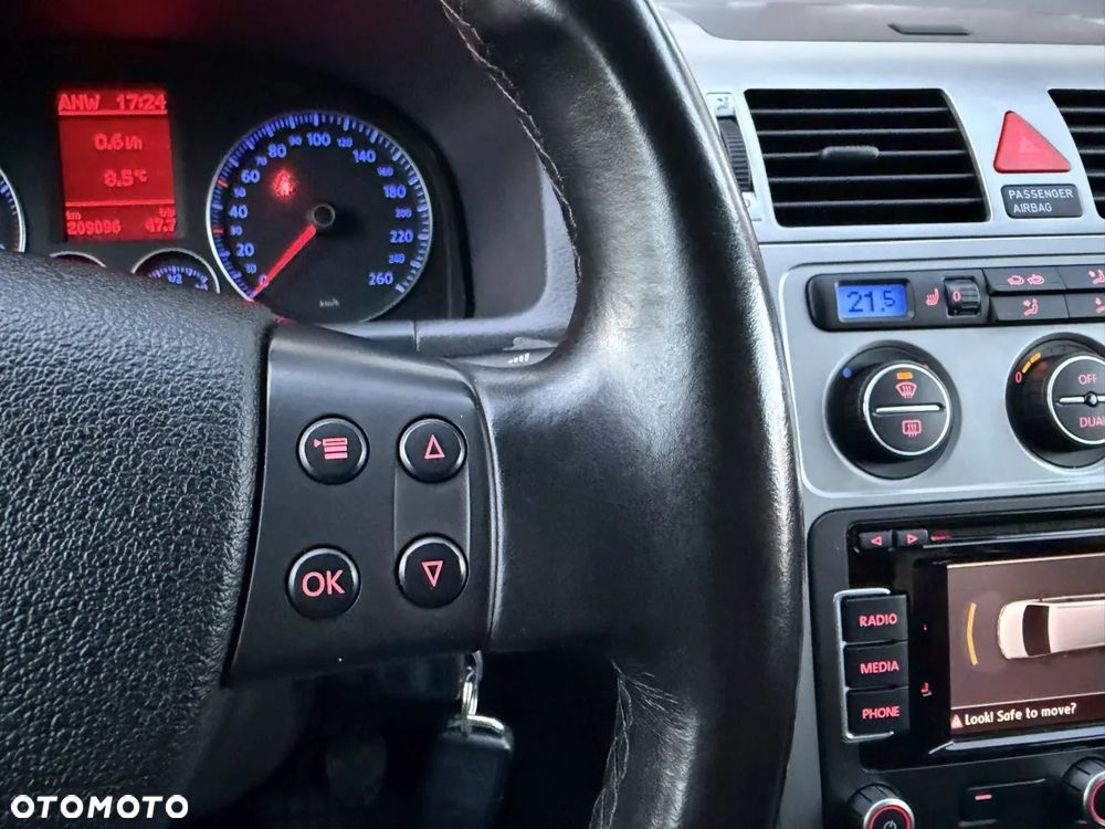 Volkswagen Touran 1.4 TSI Freestyle - 31