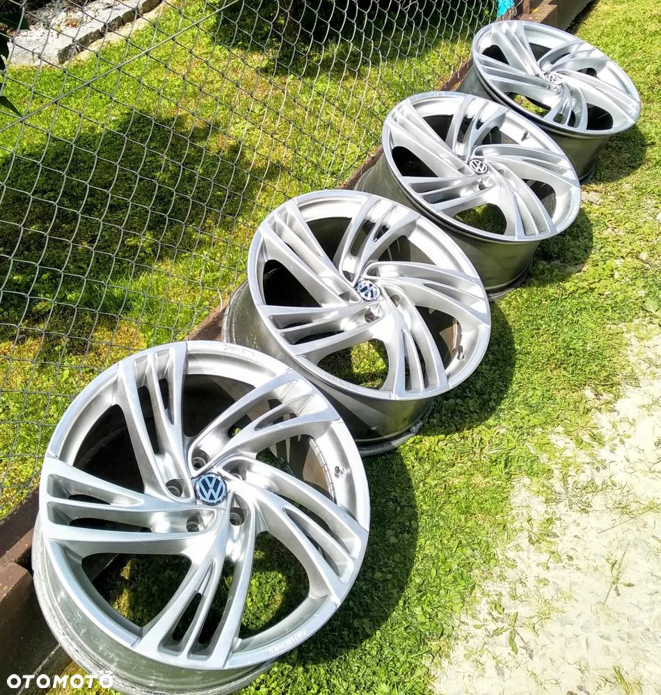 20 cali Felgi Aluminiowe VW MultiVan Caravelle Transporter T5 T6 Touareg BMW OZ Racing - 4