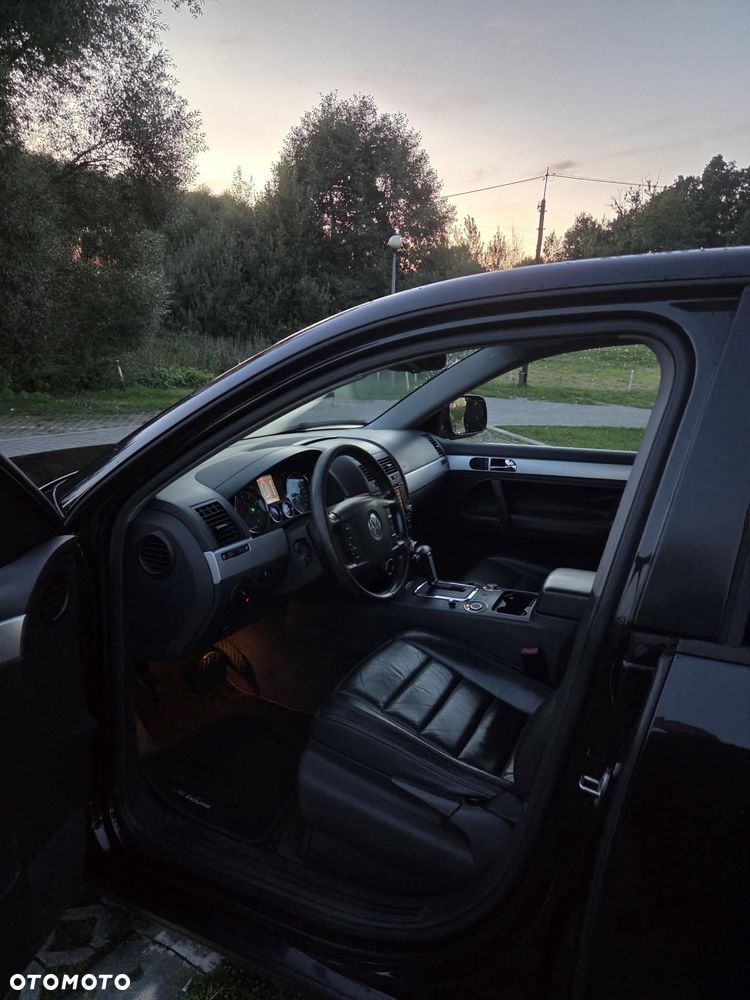 Volkswagen Touareg - 4