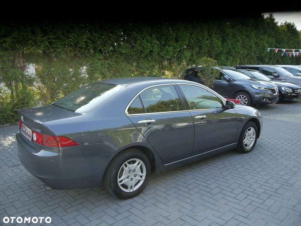 Honda Accord 2.0 Executive - 13