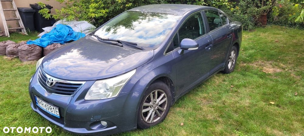 Toyota Avensis - 2