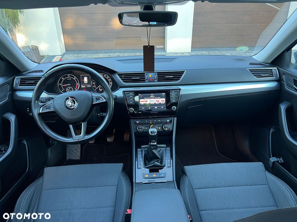 Skoda Superb 1.6 TDI GreenLine - 17