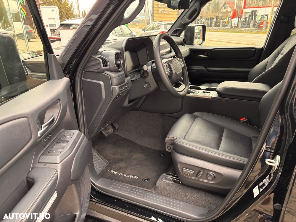 Toyota Land Cruiser 250 2.8l D-4D 204 CP MHEV A/T 7 locuri Luxury - 7