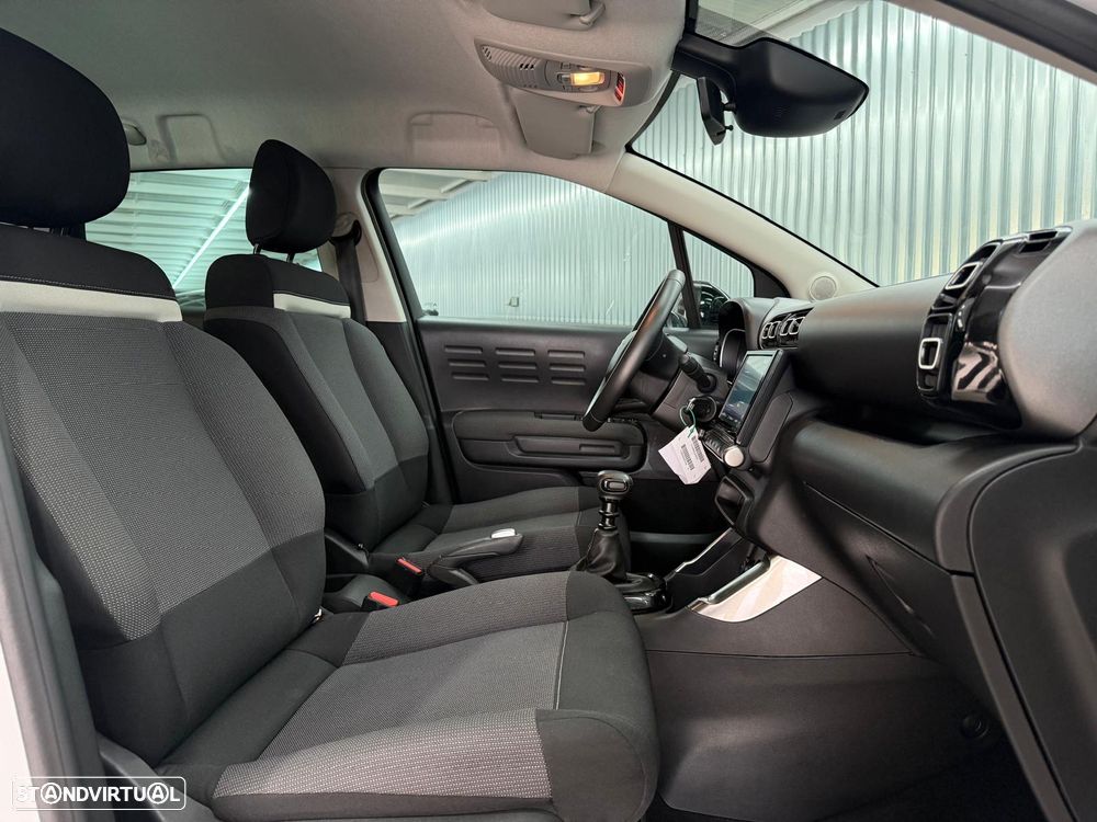 Citroën C3 Aircross 1.2 PureTech Shine - 16