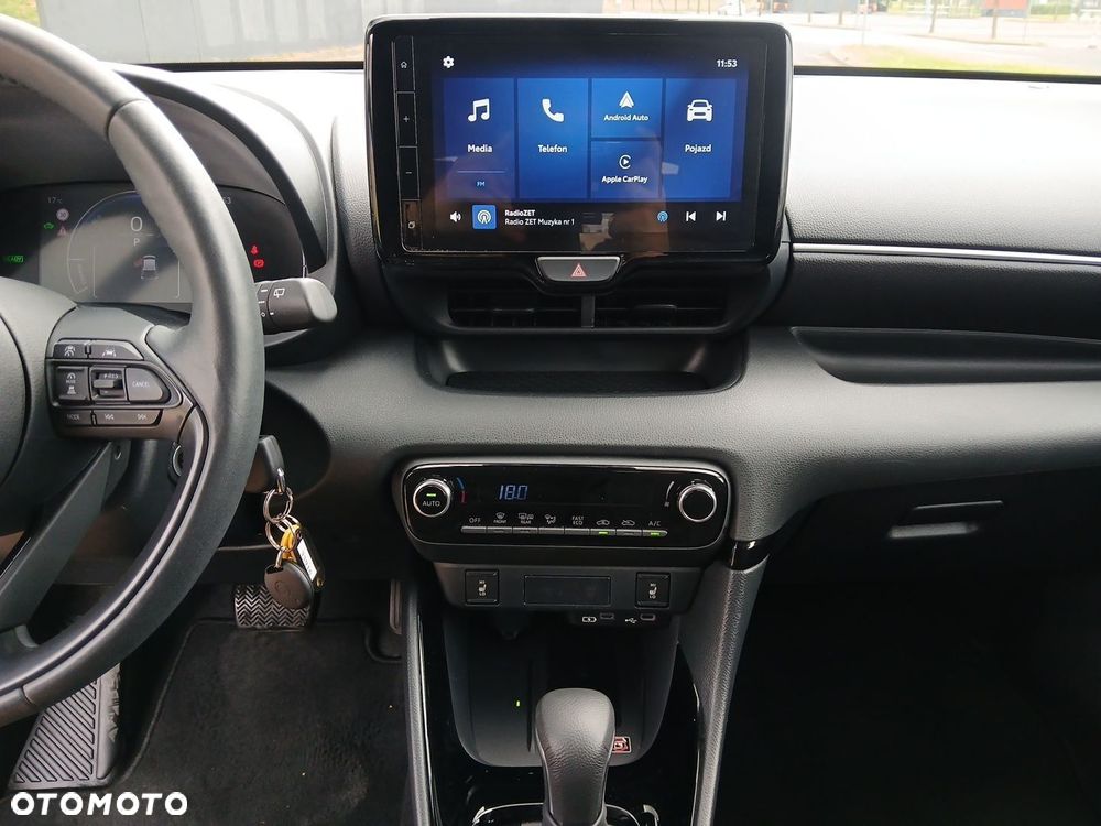 Toyota Yaris Hybrid 1.5 Style - 32