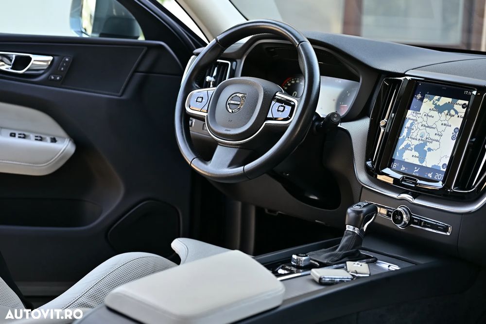 Volvo XC 60 D5 AWD Geartronic Inscription - 9