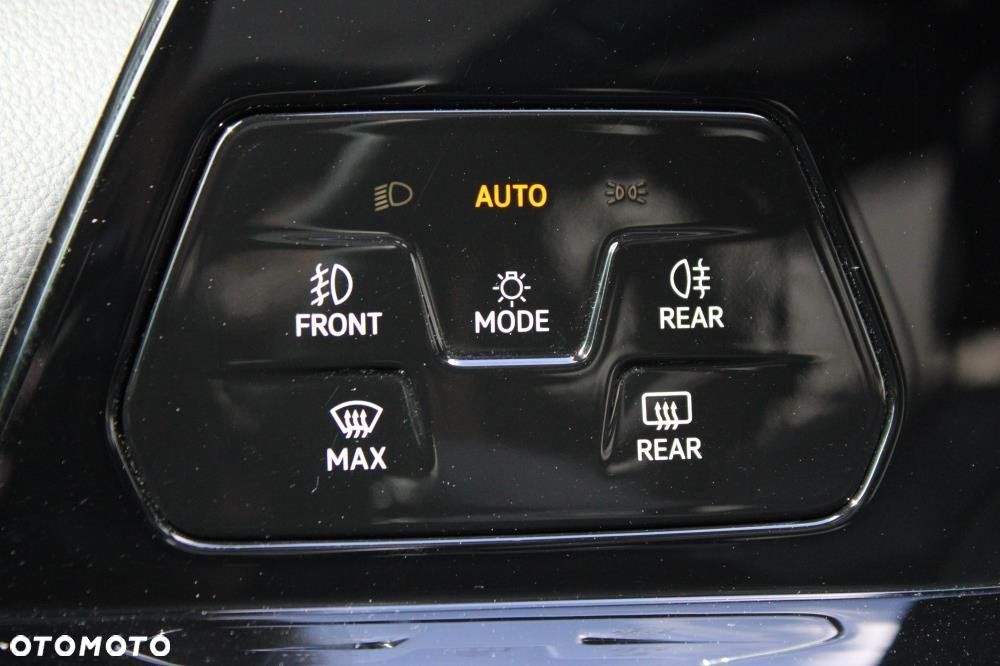 Volkswagen Golf - 15