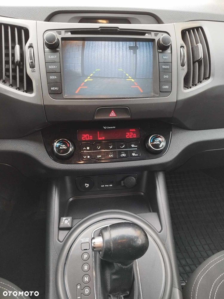 Kia Sportage 2.0 L - 9