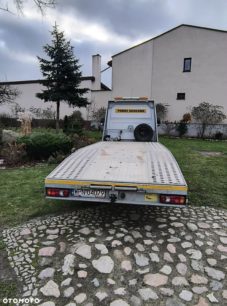 Mercedes-Benz Sprinter - 2