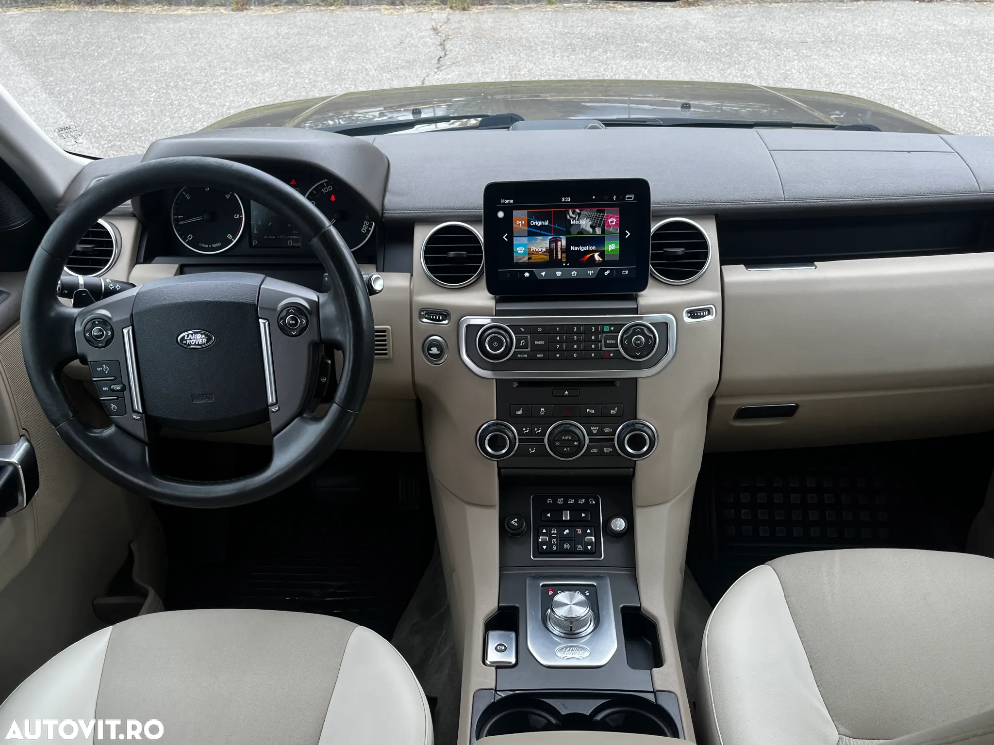 Land Rover Discovery 4 3.0 TDV6 S Aut - 11