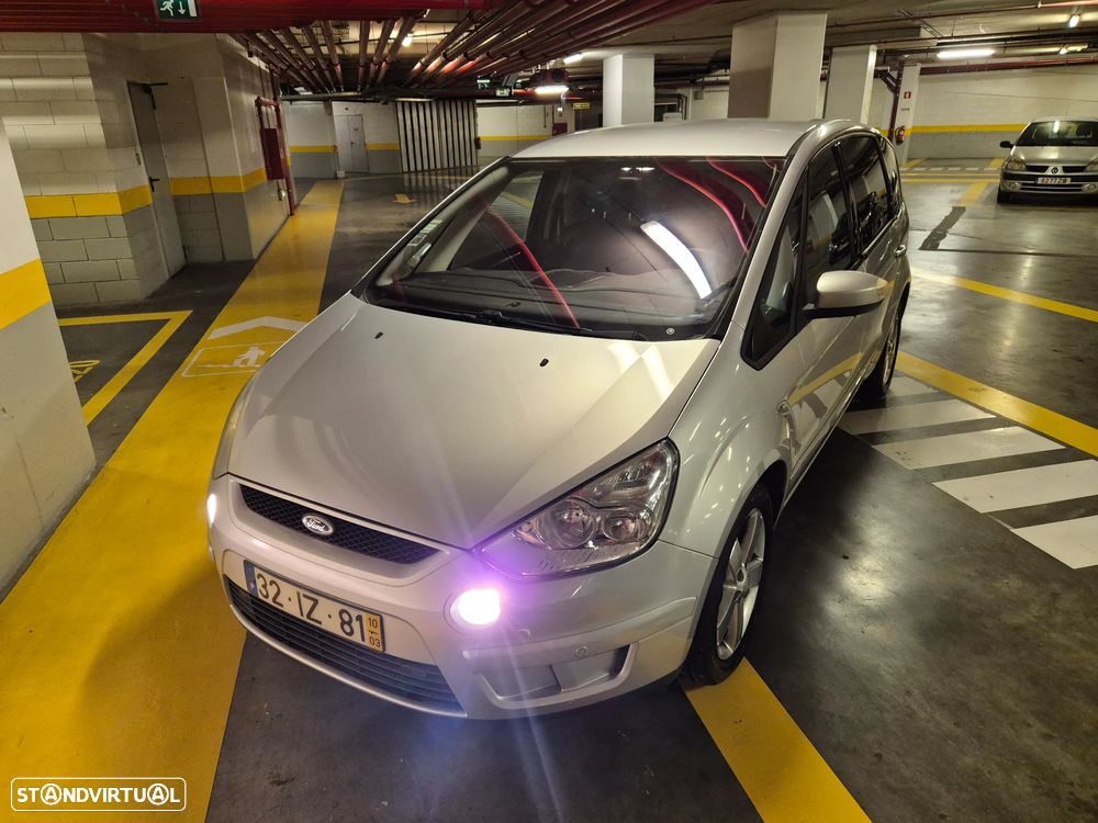 Ford S-Max 2.0 TDCi Titanium 7L - 4