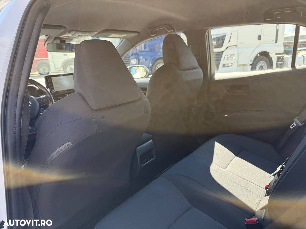 Toyota Corolla - 15