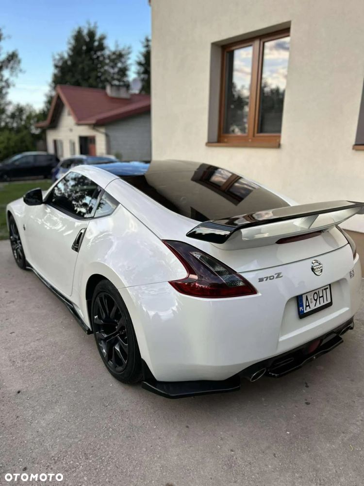 Nissan 370 Z - 8