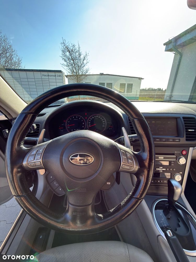 Subaru Legacy 3.0RA 000 - 25