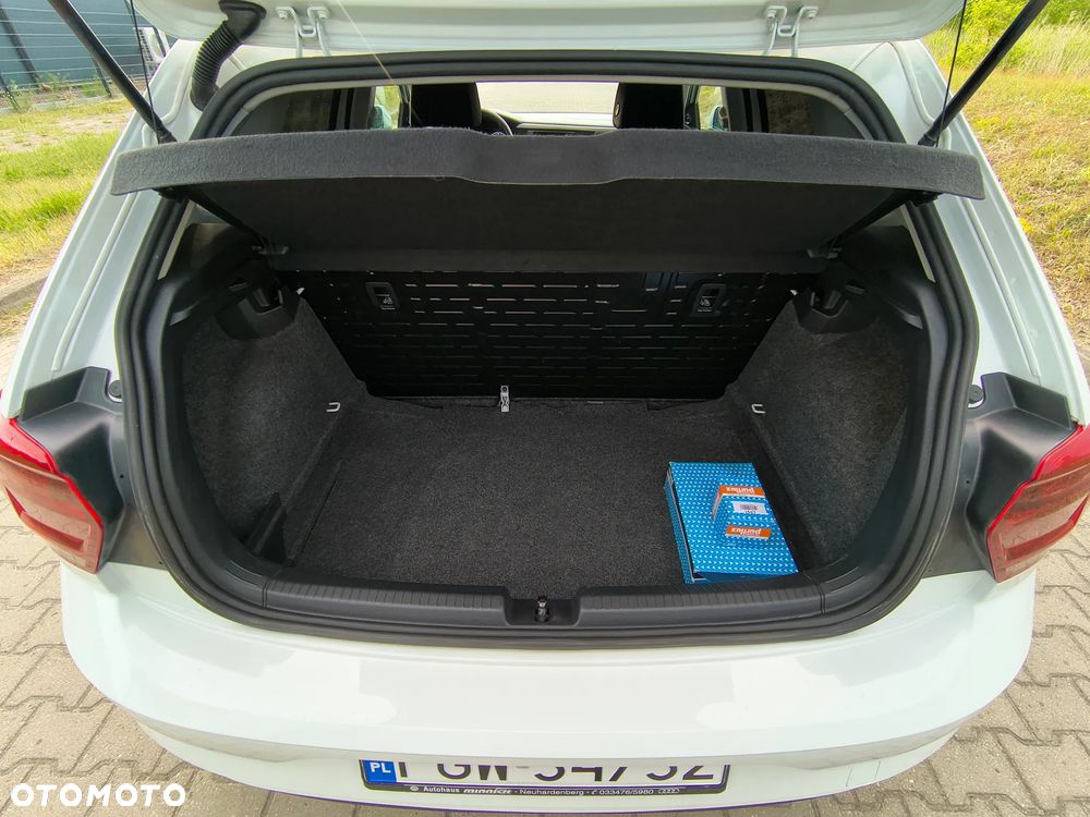 Volkswagen Polo 1.6 TDI SCR Comfortline - 16
