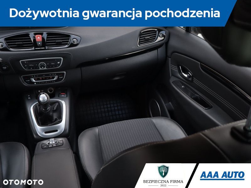 Renault Grand Scenic - 10