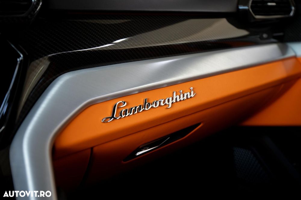Lamborghini URUS - 38