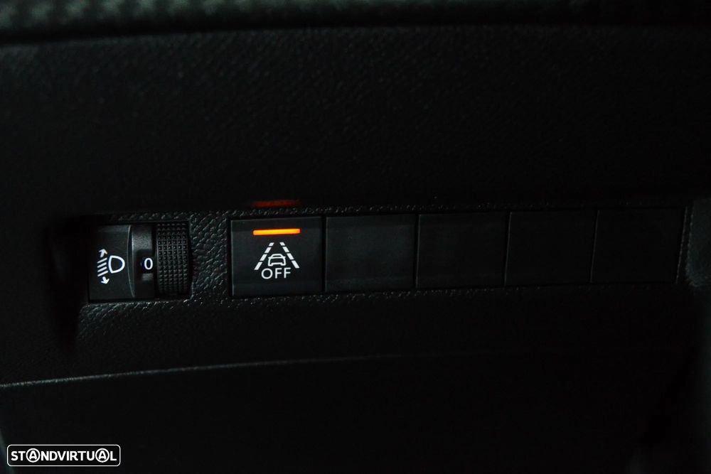 Peugeot e-208 50 kWh Allure Pack - 28