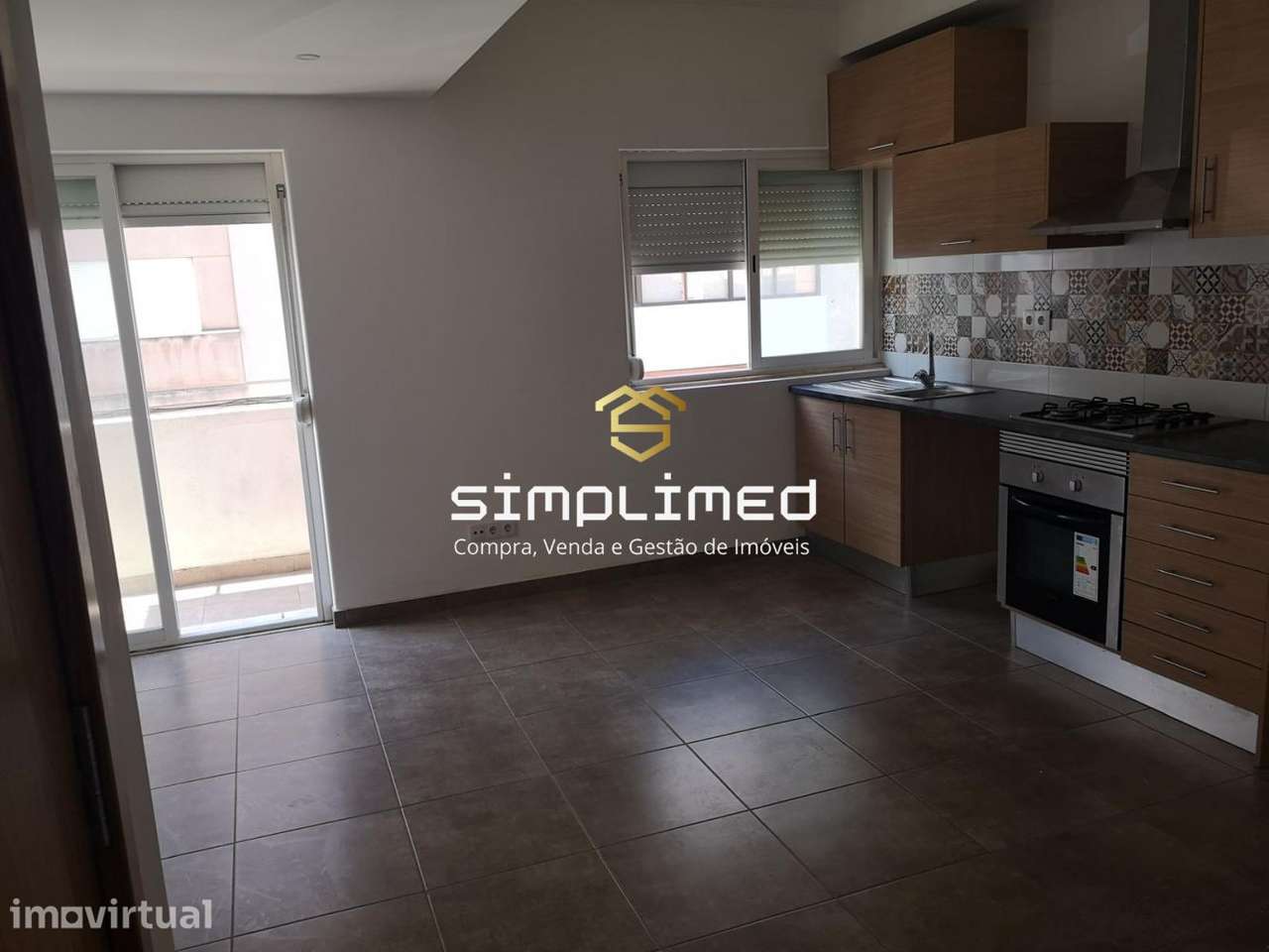 Apartamento T1 Transformado em T2 – Lavradio - Grande imagem: 2/17