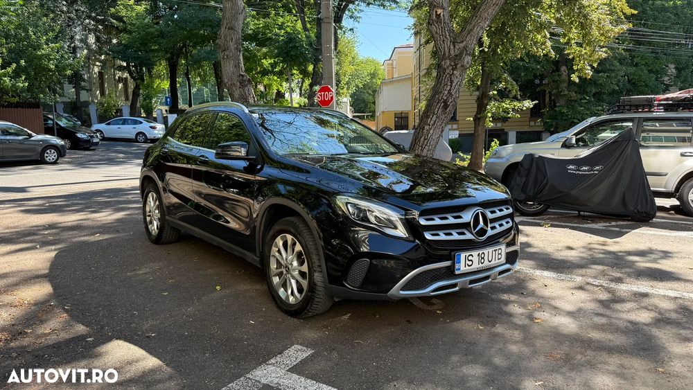 Mercedes-Benz GLA 180 7G-DCT StreetStyle - 1