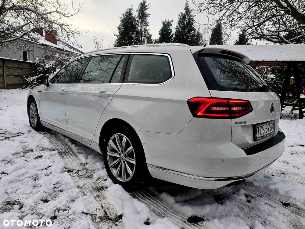 Volkswagen Passat Variant 2.0 TDI SCR 4Motion DSG Highline - 14