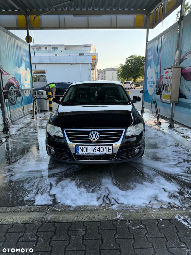 Volkswagen Passat 2.0 TDI DPF Highline - 8