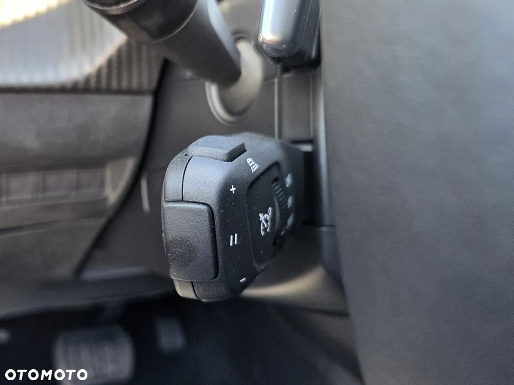 Peugeot 208 1.2 mHEV Allure - 20