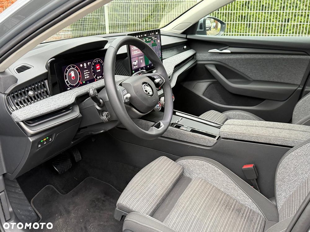 Skoda Superb 2.0 TDI 4x4 DSG Ambition - 9