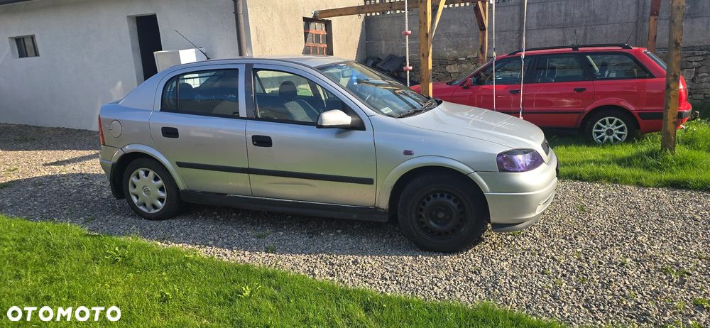 Opel Astra 1.4 Base - 2