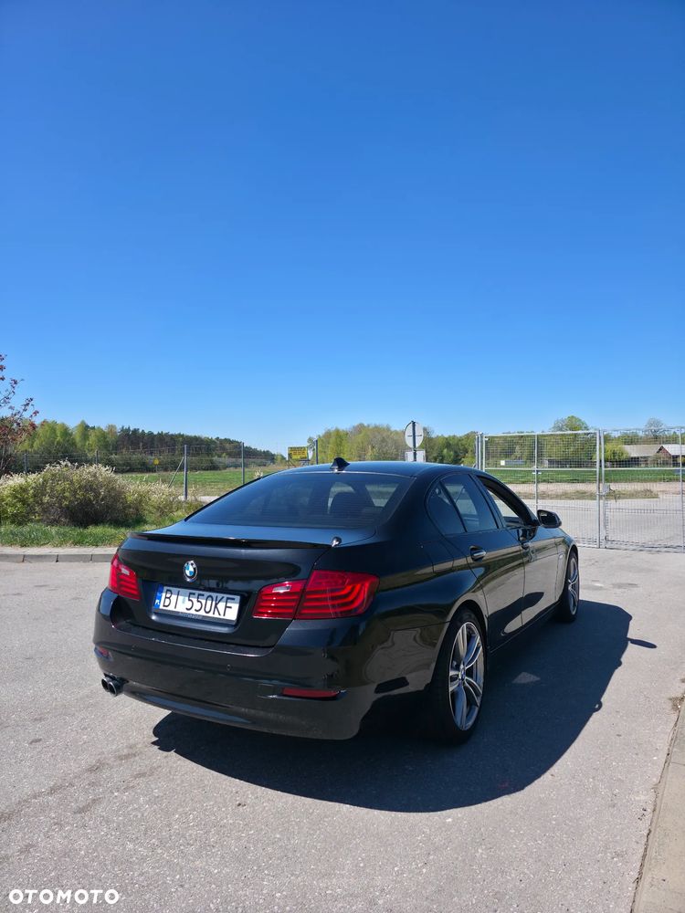 BMW Seria 5 528i xDrive - 3