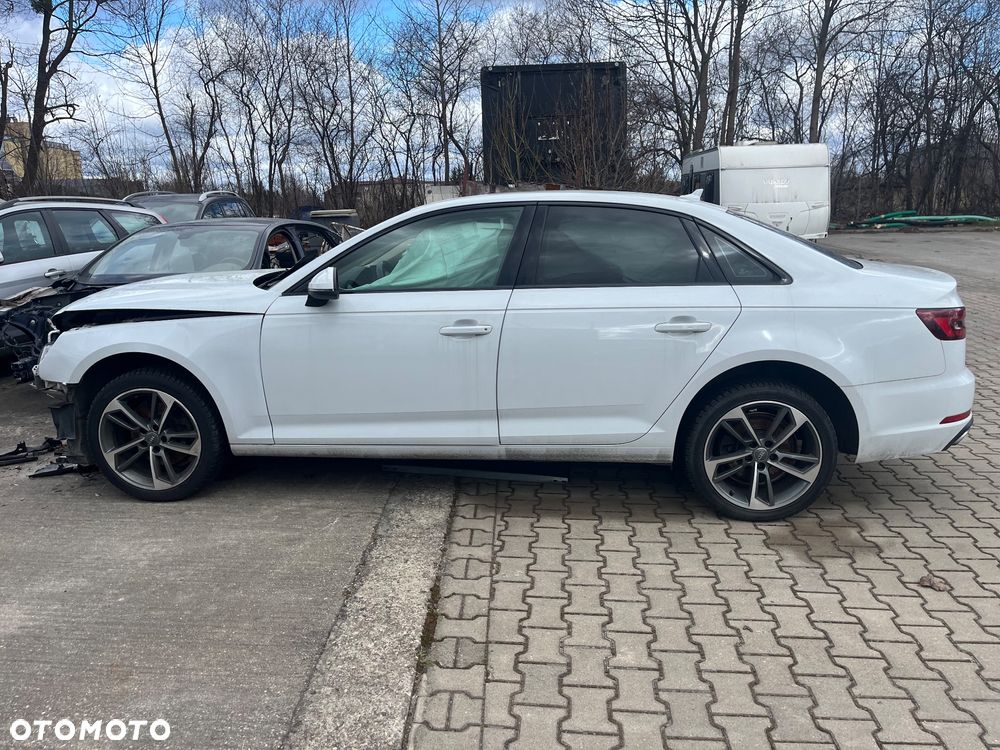 Audi A4 Limousine - 5