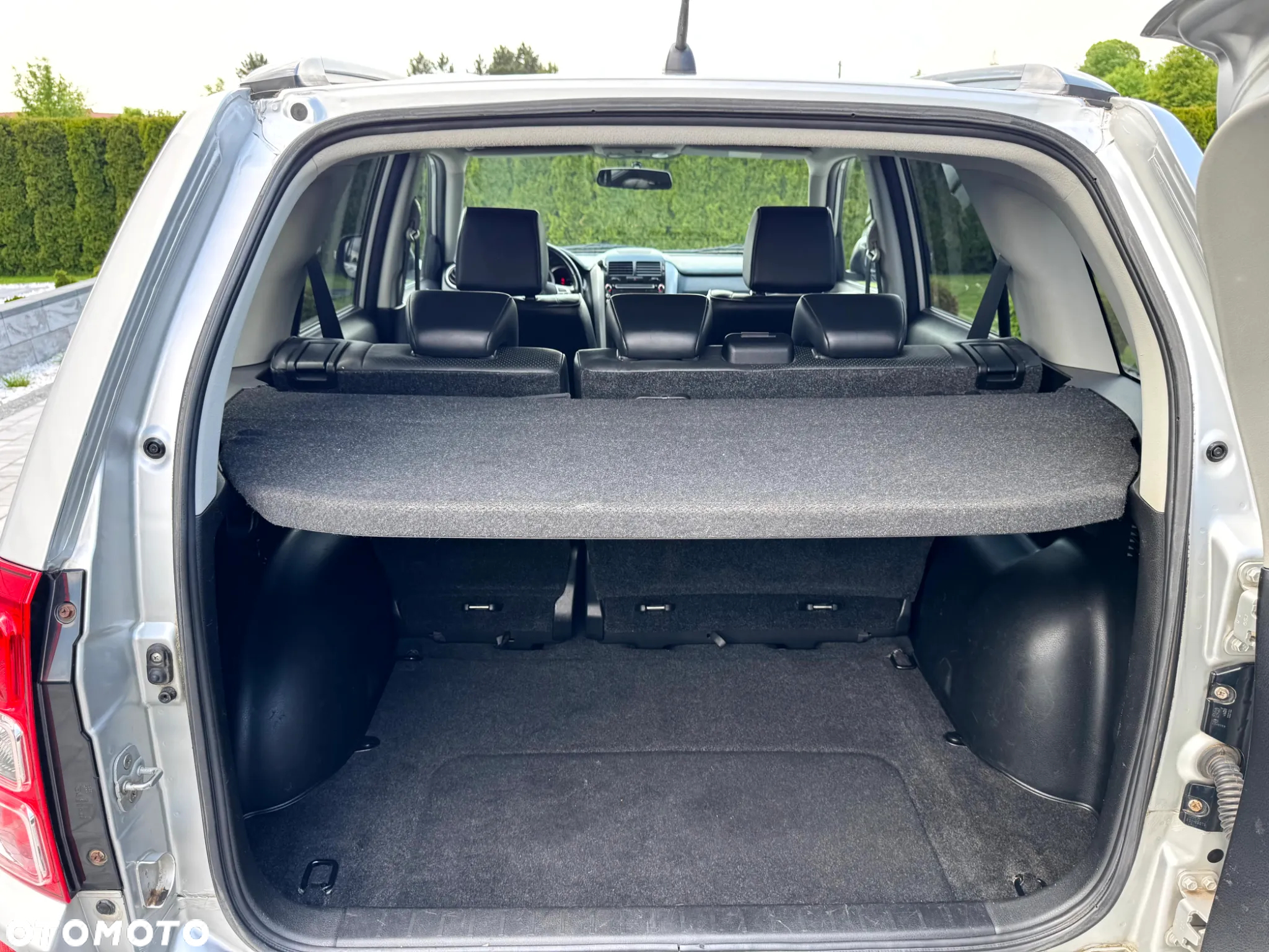 Suzuki Grand Vitara 2.4 De Luxe - 15