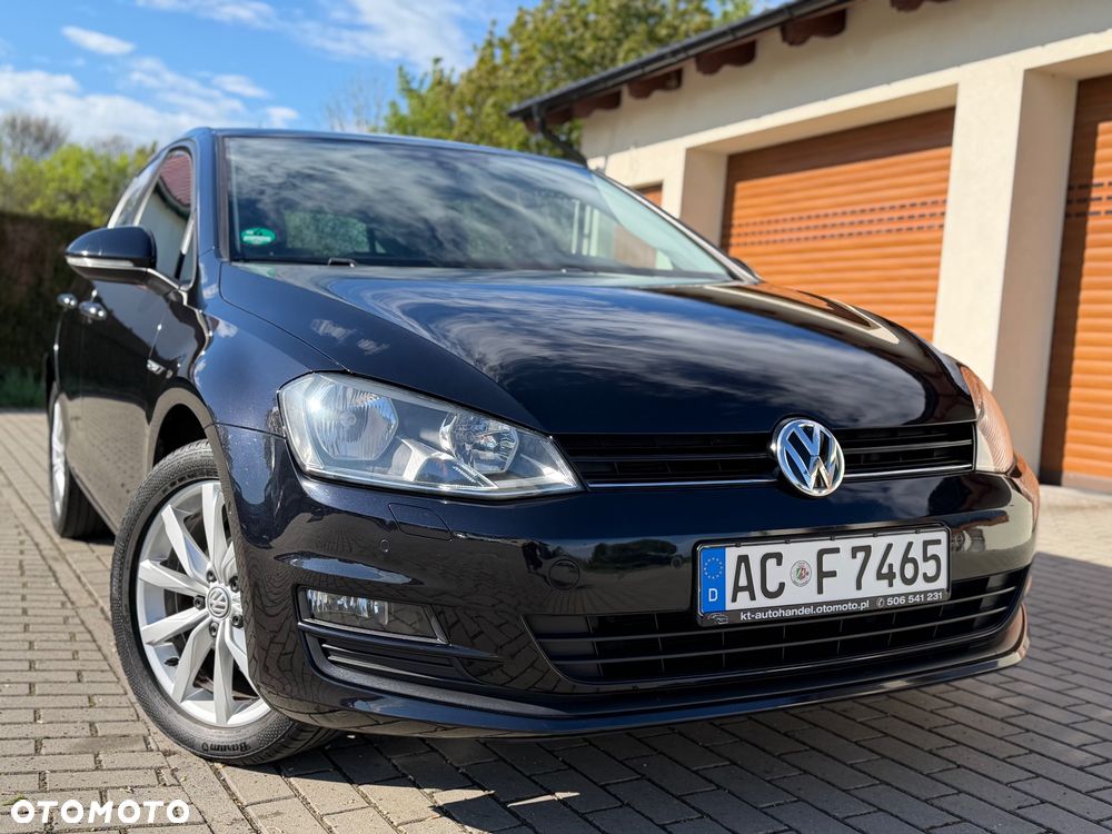 Volkswagen Golf - 10
