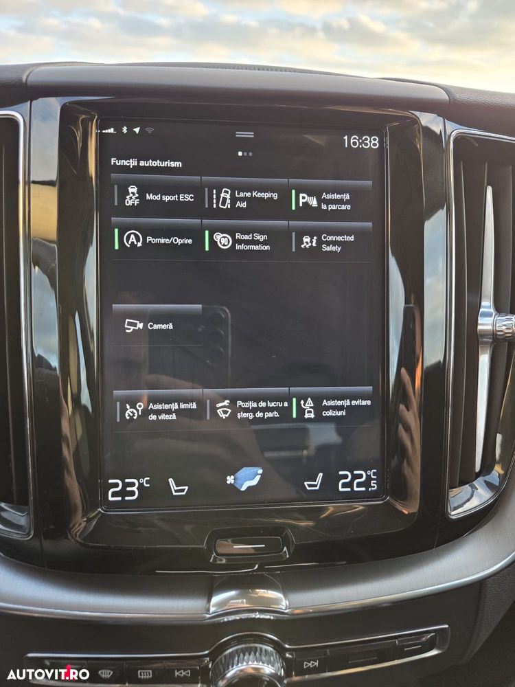 Volvo XC 60 B4 D Geartronic Momentum - 12