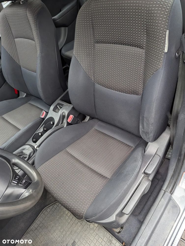 Hyundai i30 1.6 Comfort - 18