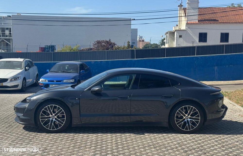 Porsche Taycan - 13