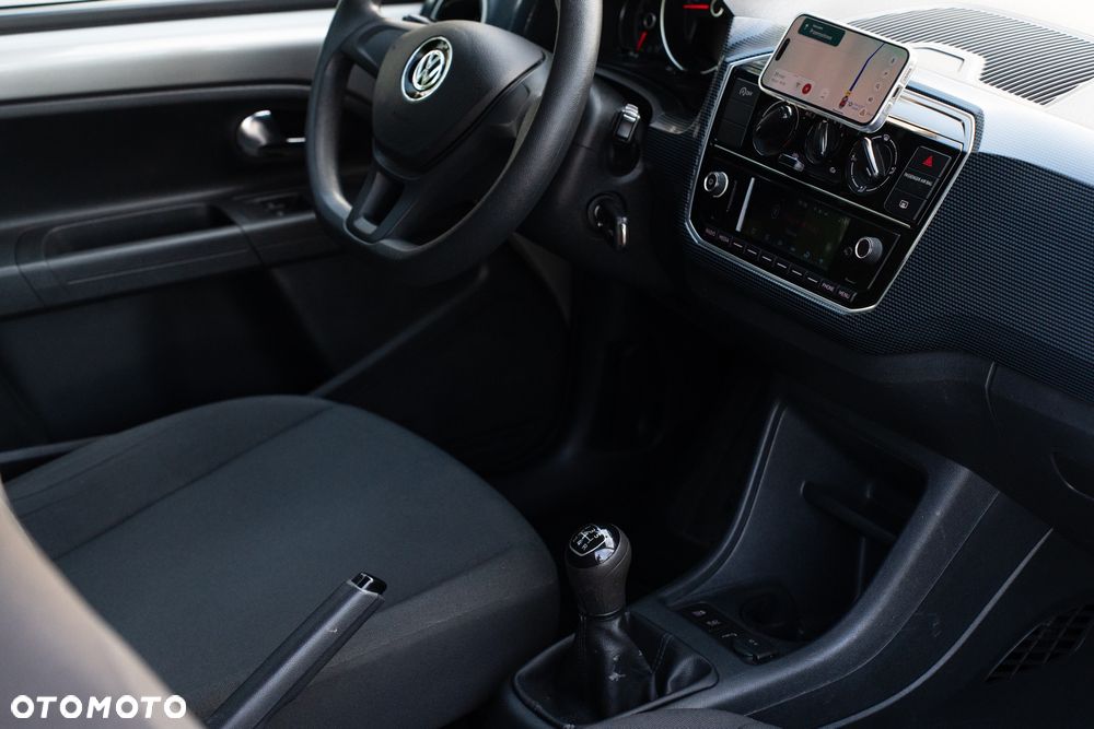 Volkswagen up! take - 36