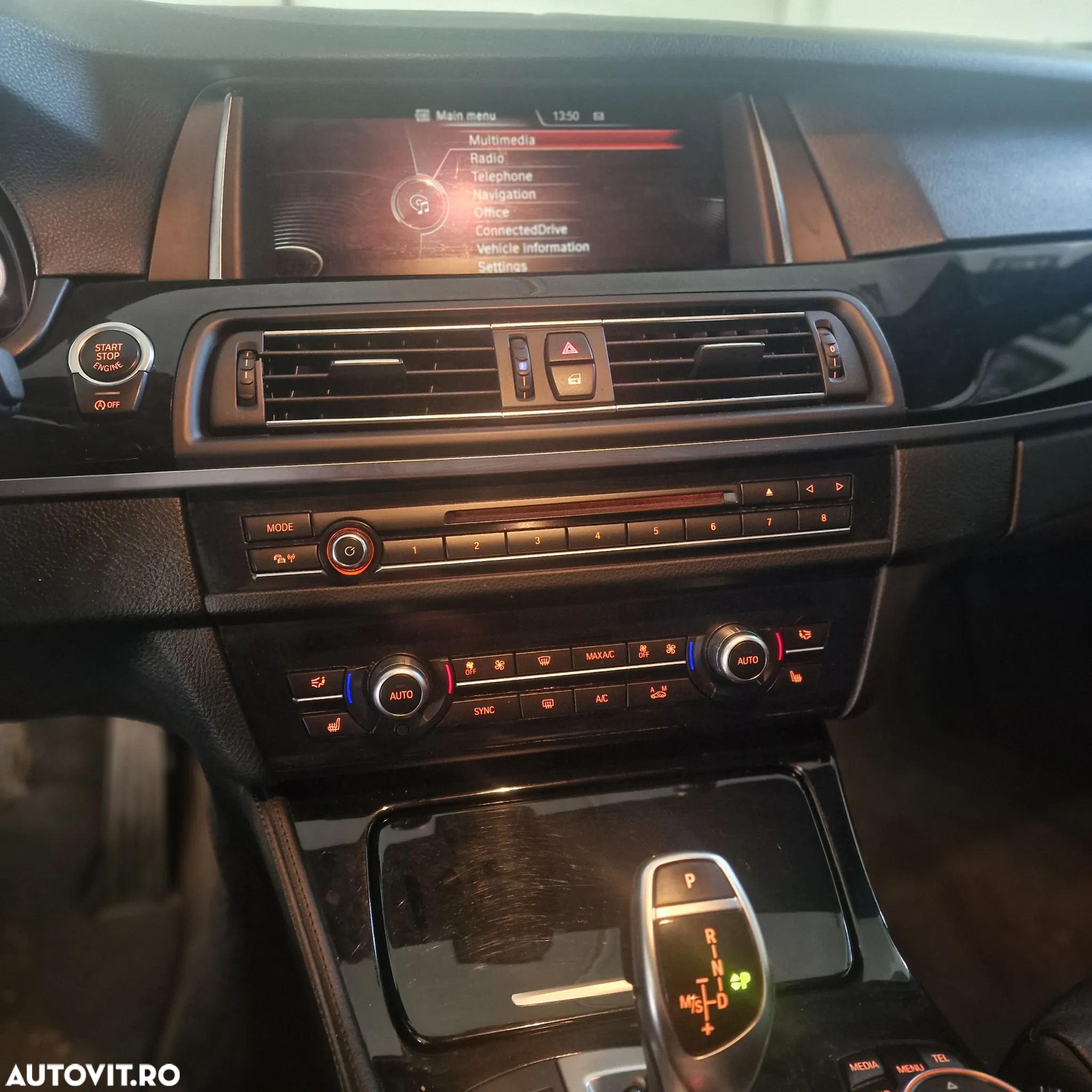BMW Seria 5 525d xDrive AT - 15