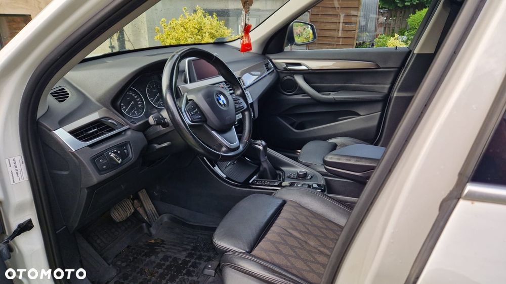 BMW X1 xDrive20i - 12